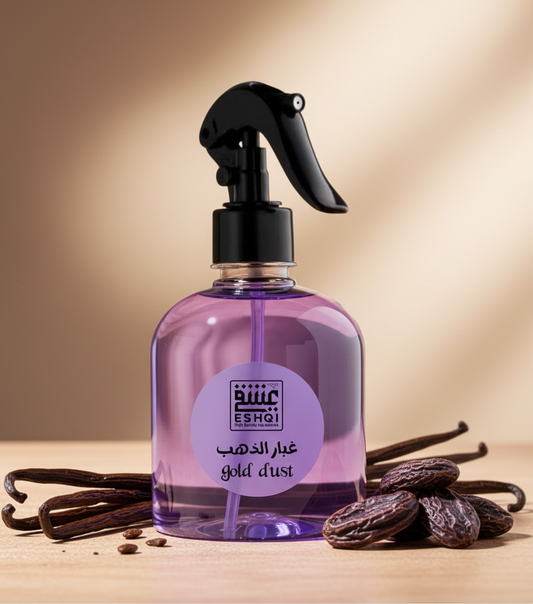 غبار الذهب مع خلفية الفانيليا والتونكا